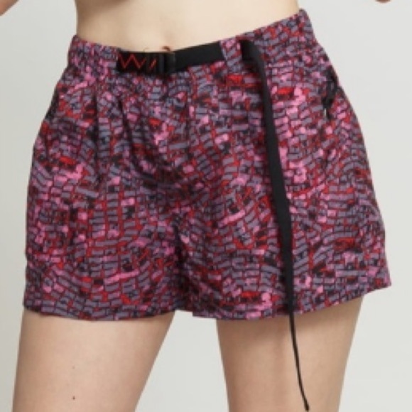 Nike Womens ACG AOP Baggies Shorts Multi Hiking Running M Gorpcore Scandi Girl - Picture 1 of 12